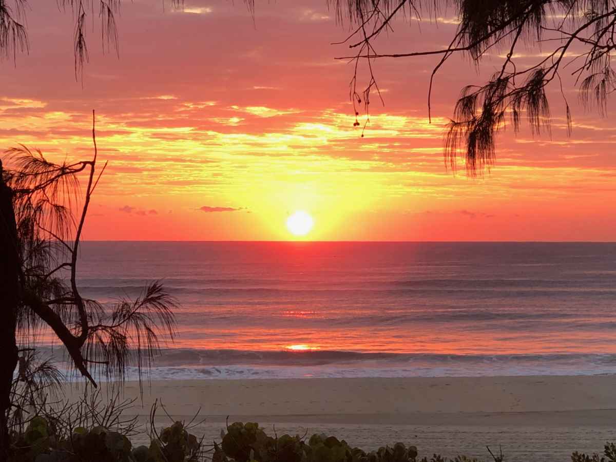 Nobby Beach Sunrise